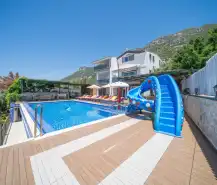 evini-kirala-villa-akca-erdogan-2025-1_909.jpg