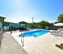 evini-kirala-villa-alya-uzumlu-37_1920x1279_428.jpeg