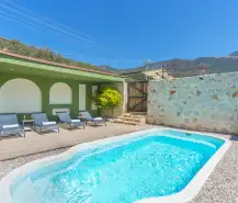 villa-olive-house-2-7032.jpg