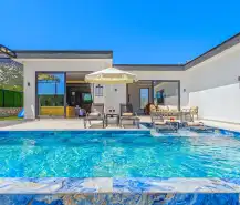 villa-ortac-40_555.jpg