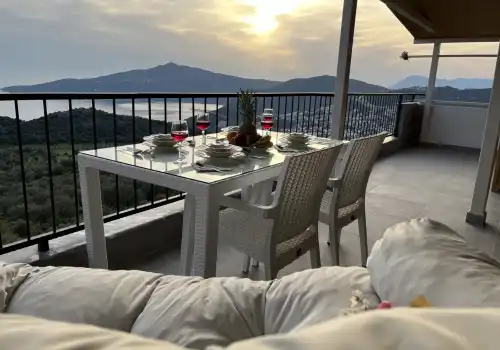 Suit Arya Kalkan
