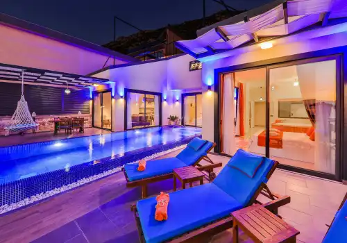 Muhafazakar Villa Efe Kalkan