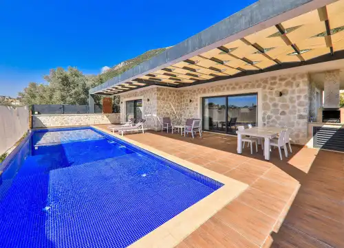 Balayı Villası Panamera Kalkan