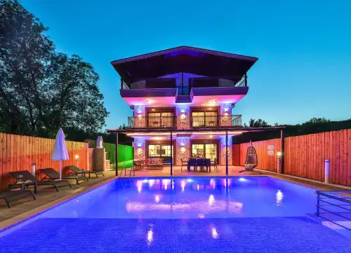 Muhafazakar Villa Ataç Çukurbağ