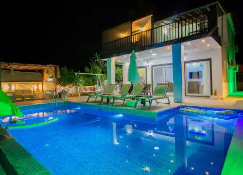 Villa Capital Yeşilköy