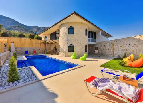 Villa Sandak 2