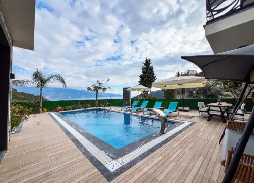 Villa Sweet Moon