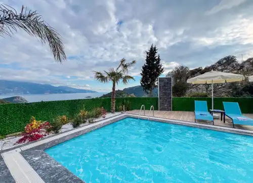 Villa Sweet Moon