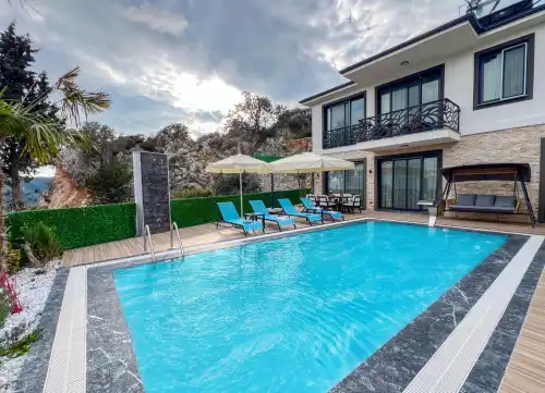 Villa Sweet Moon