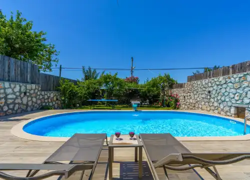 Villa Yek Üzümlü