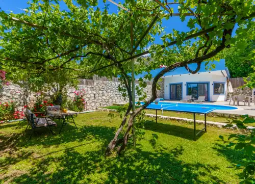Villa Yek Üzümlü