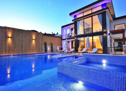 Muhafazakar Villa Falez İslamlar