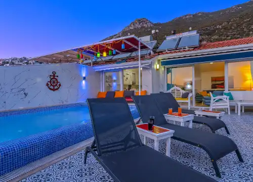 Suit Karmen Kalkan