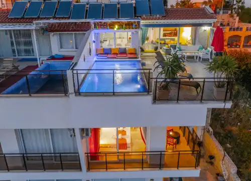 Suit Karmen Kalkan