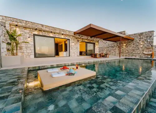 Villa Whisper 2