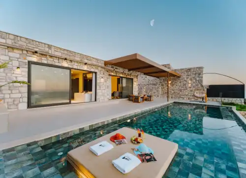 Villa Whisper 2