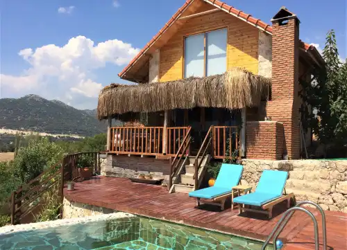 Balayı Villası Ambar Ceviz Sarıbelen