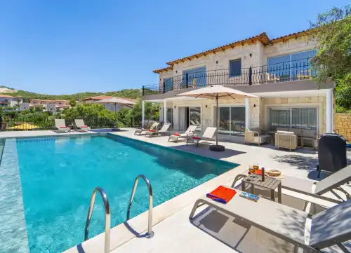 Villa Calista Duo