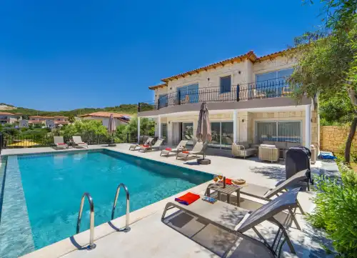 Villa Calista Duo