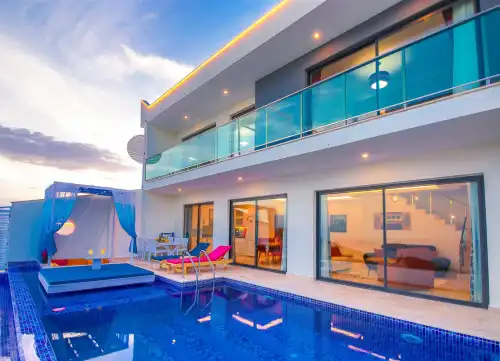 Muhafazakar Villa Etiler Kalkan 