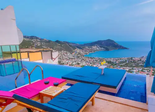 Muhafazakar Villa Etiler Kalkan 