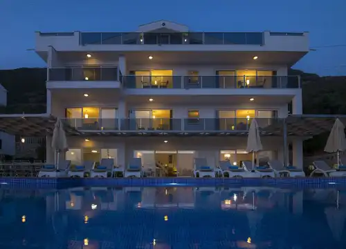 Falcon Exclusive Kalkan