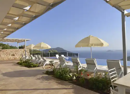 Falcon Exclusive Kalkan