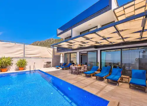 Muhafazakar Villa Kardelen Kalkan 