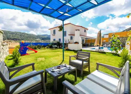 Muhafazakar Villa Katibin Konağı Sarıbelen