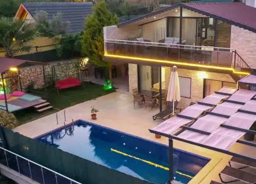 Muhafazakar Villa Reyhan İslamlar