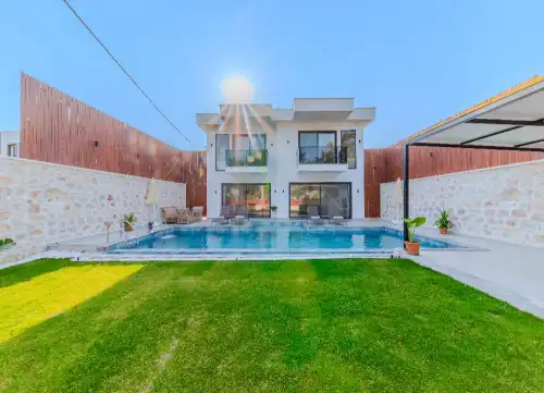 Villa Saka