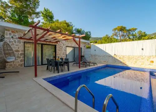 Muhafazakar Villa Stone House 2 İslamlar