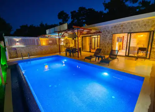 Muhafazakar Villa Stone House 2 İslamlar