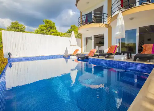Muhafazakar Villa Truva Kalkan