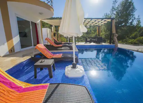 Muhafazakar Villa Truva Kalkan