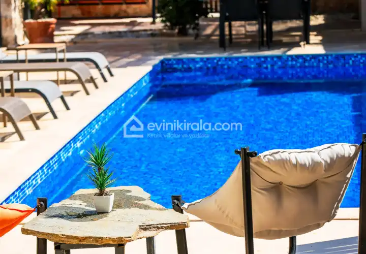 evini-kirala-villa-aqua-stone-discekim-24_1920x1280_240.jpg