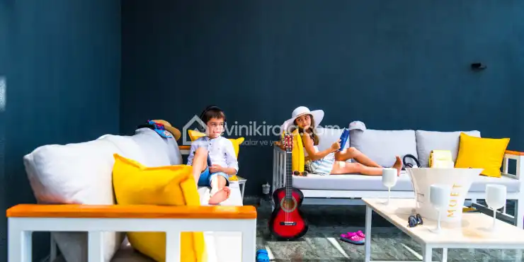 Aileler İçin Havuzlu Villa Kiralamada Dikkat Edilmesi Gereken 10 Nokta