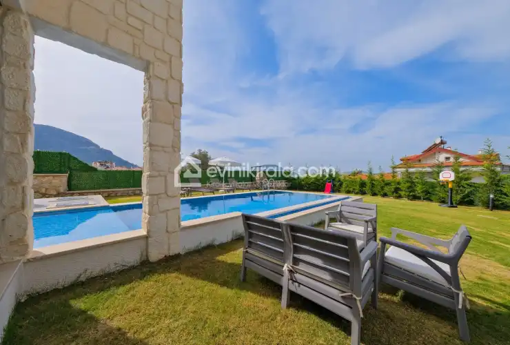 bs-v1-villa-gizia-1-16-6600.jpg