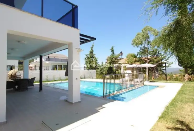 bs-v1-villa-nes-2-6-929.jpg
