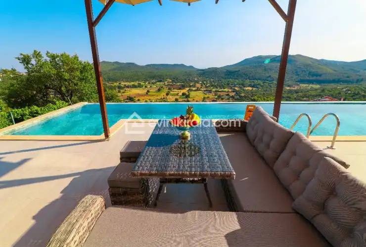 evini-kirala-villa-adin-cukurbag-4_735.JPG
