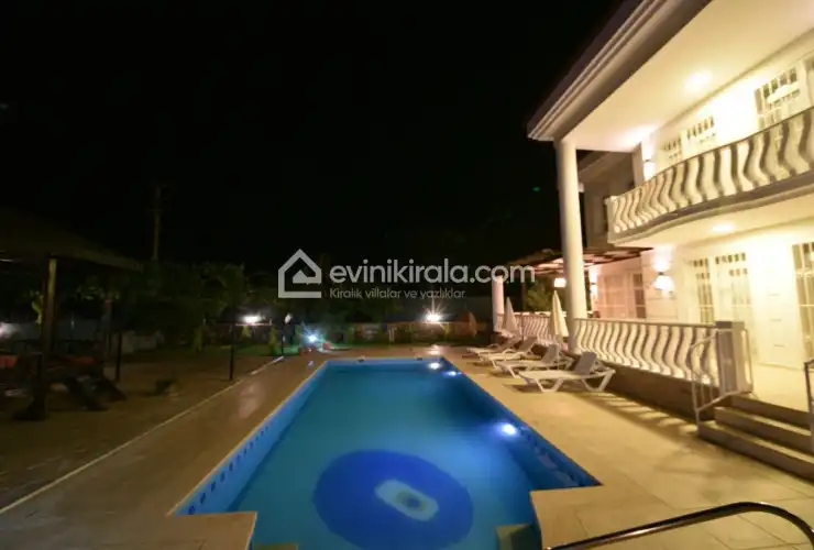 evini-kirala-villa-alya-uzumlu-1_1920x1279_555.jpeg