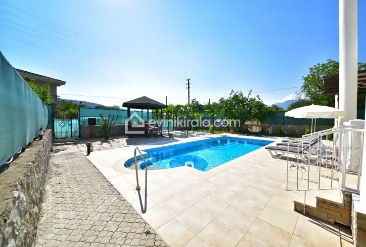 evini-kirala-villa-alya-uzumlu-37_1920x1279_428.jpeg