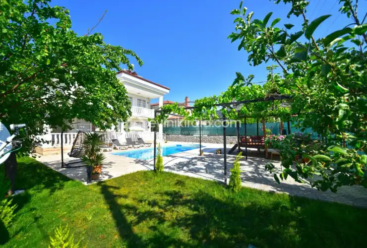 evini-kirala-villa-alya-uzumlu-39_1920x1279_301.jpeg
