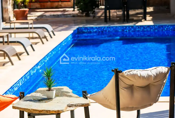 evini-kirala-villa-aqua-stone-discekim-24_1920x1280_240.jpg