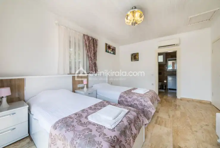 evini-kirala-villa-araf-uzumlu-28_1919x1280_429.jpg