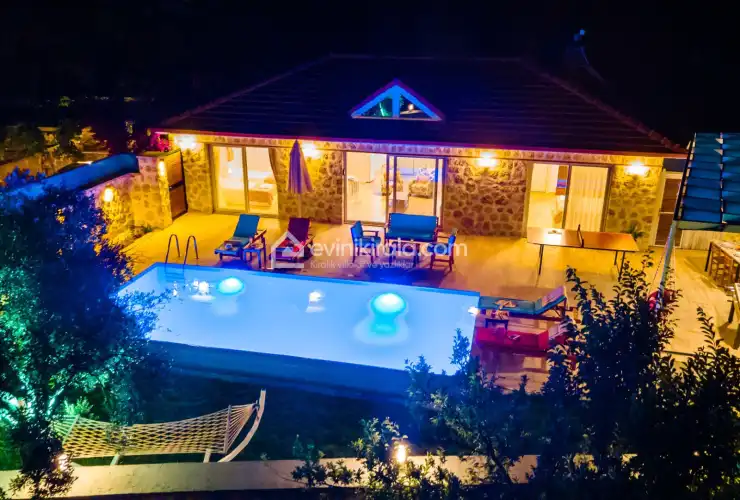 evini-kirala-villa-araf-uzumlu-32_1920x1080_320.jpg