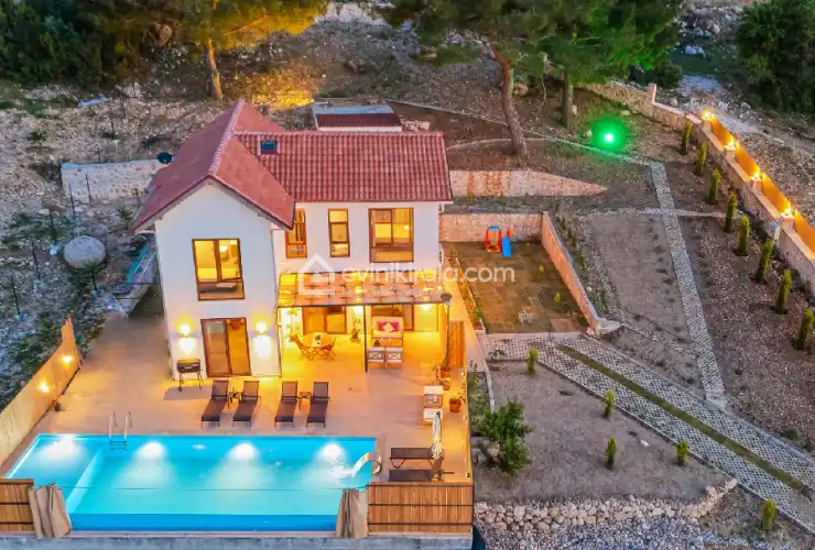 evini-kirala-villa-casa-luna-80_562.jpg
