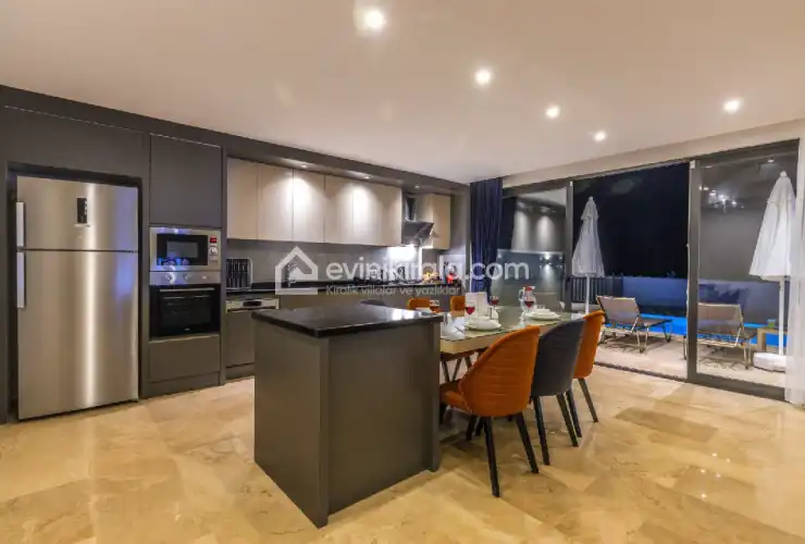 evini-kirala-villa-colmar-bezirgan-37_669.jpg