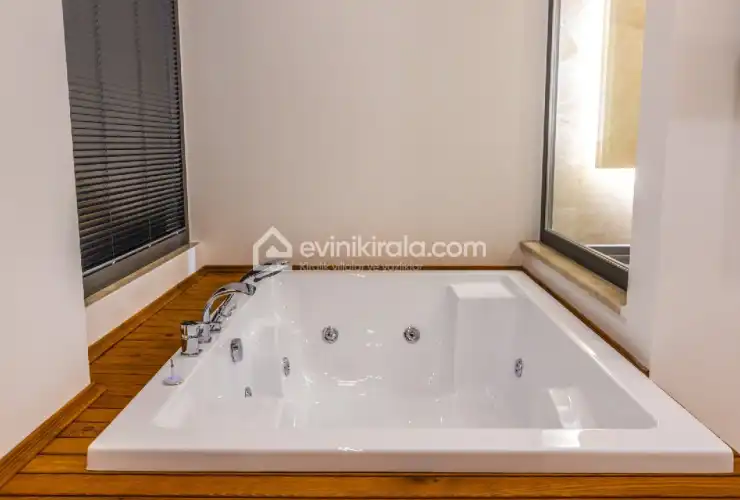 evini-kirala-villa-colmar-bezirgan-64_250.jpg