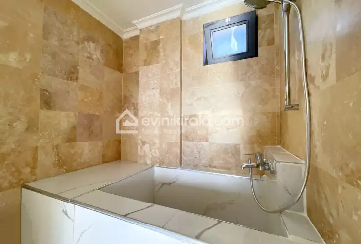 evini-kirala-villa-darusselam-22_372.JPG